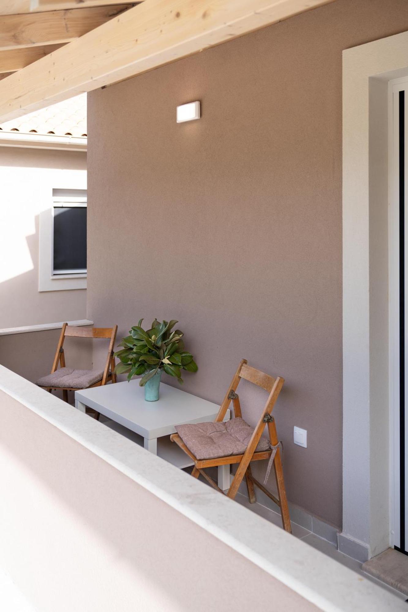 Apartament Christiana's Sidárion